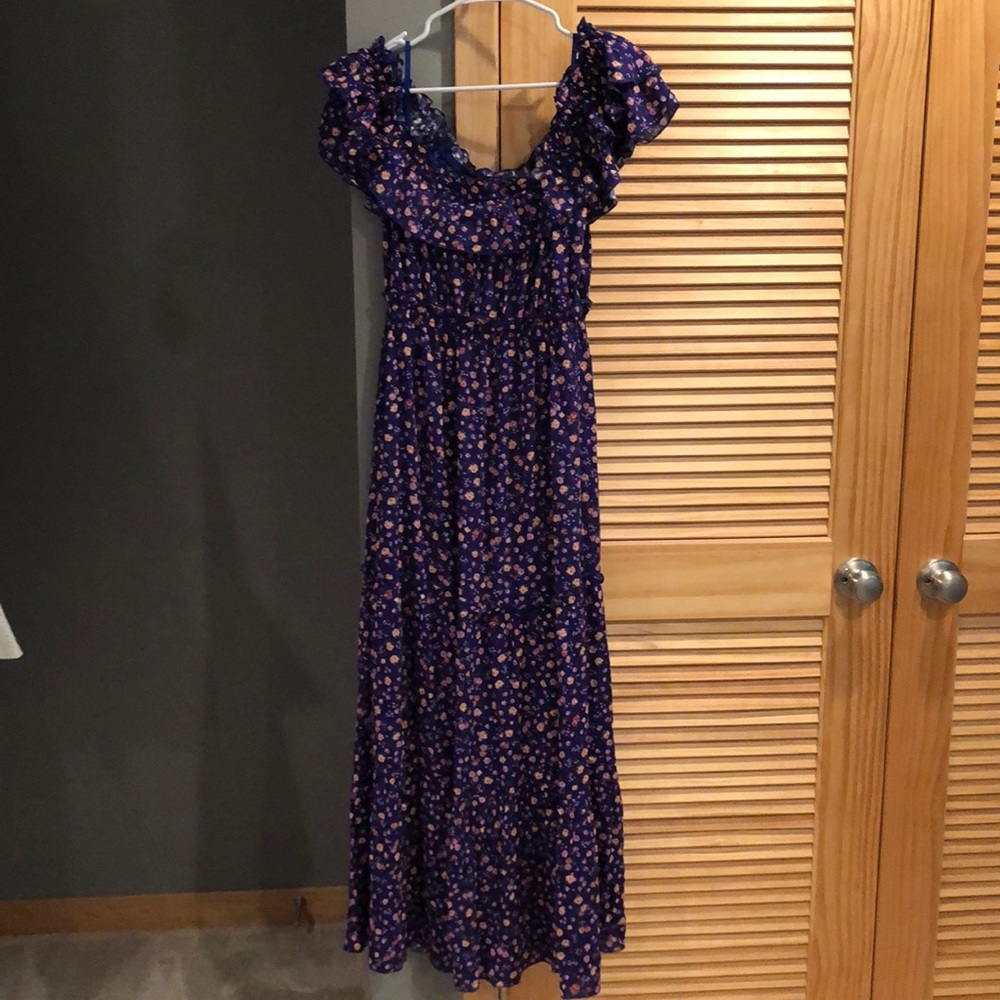 Keep it jovial indigo floral print maxi dress